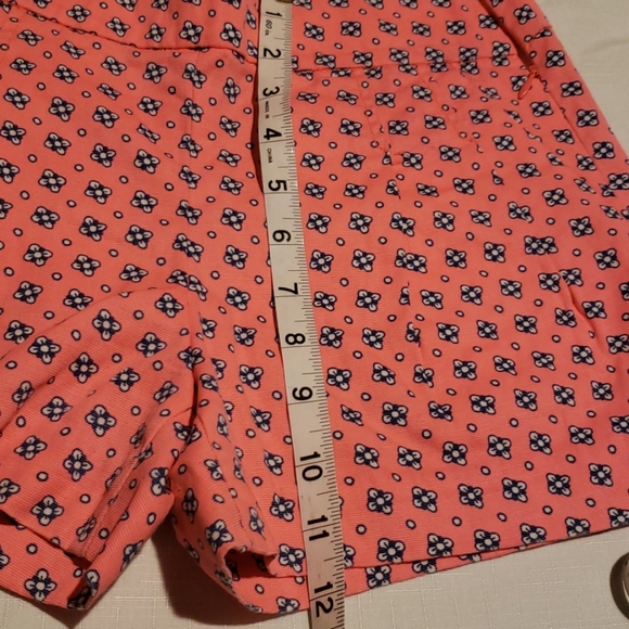 J Crew Shorts Woman’s 00 pink and blue Floral shorts zipper side pockets - Picture 6 of 6